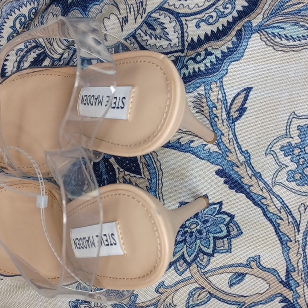 Steve Madden Vienne Clear & Nude Strappy High Heels Pumps - Picture 5 of 10